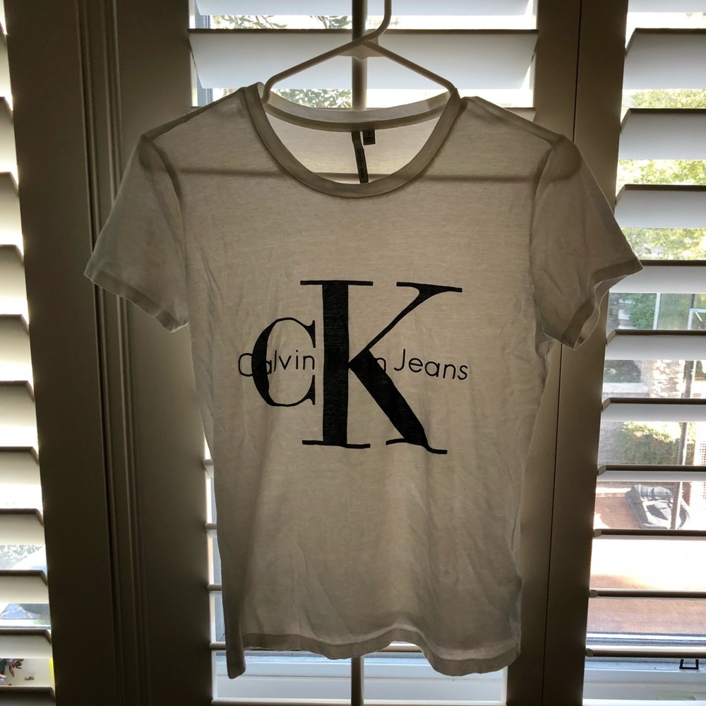 Calvin Klein T-shirt